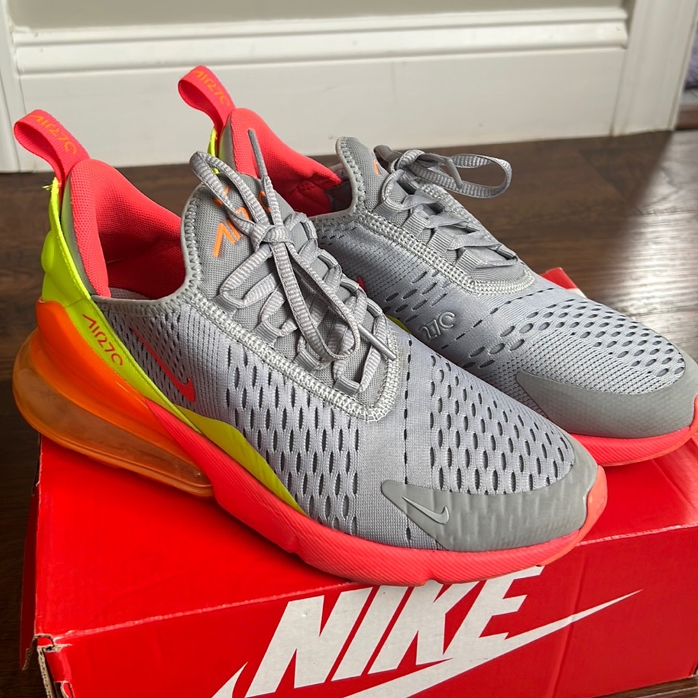 Nike Air Max 270 Women's
